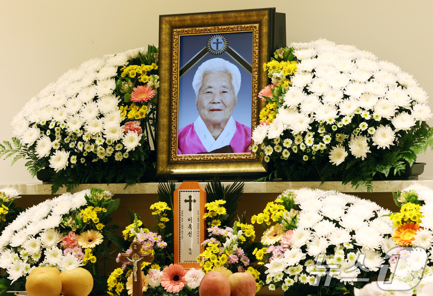 (용인=뉴스1) 김영운 기자 = 12일 경기 용인시 처인구 쉴낙원 경기장례식장에 일본군 위안부 피해자인 故 이옥선 할머니(부산 출생) 빈소가 마련돼 있다.이 할머니의 발인은 오는 …
