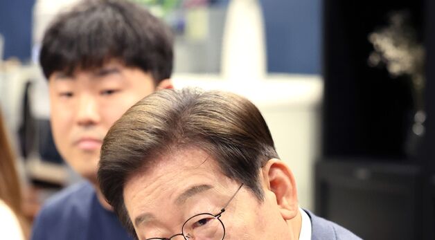 경청하는 이재명 후보