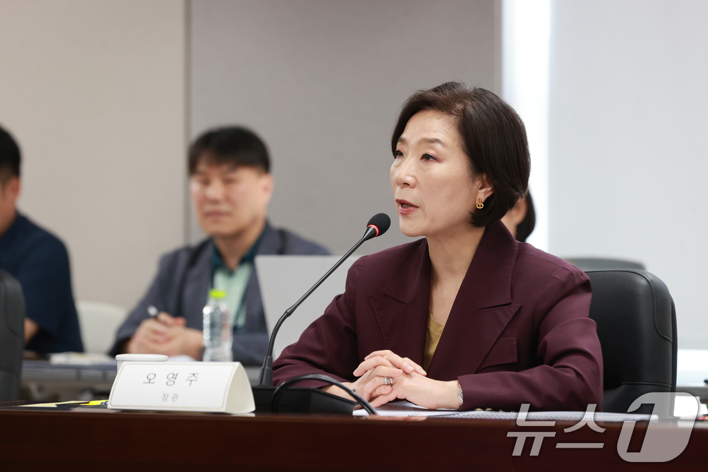 (서울=뉴스1) = 오영주 중소벤처기업부 장관이 12일 세종 중소벤처기업부 청사에서 열린 'APEC 중소기업장관회의 점검회의'에서 모두발언을 하고 있다. (중소벤처기업부 제공. 재 …