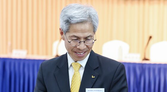 권영국 민노당 대통령 후보 '기념촬영 마치고'