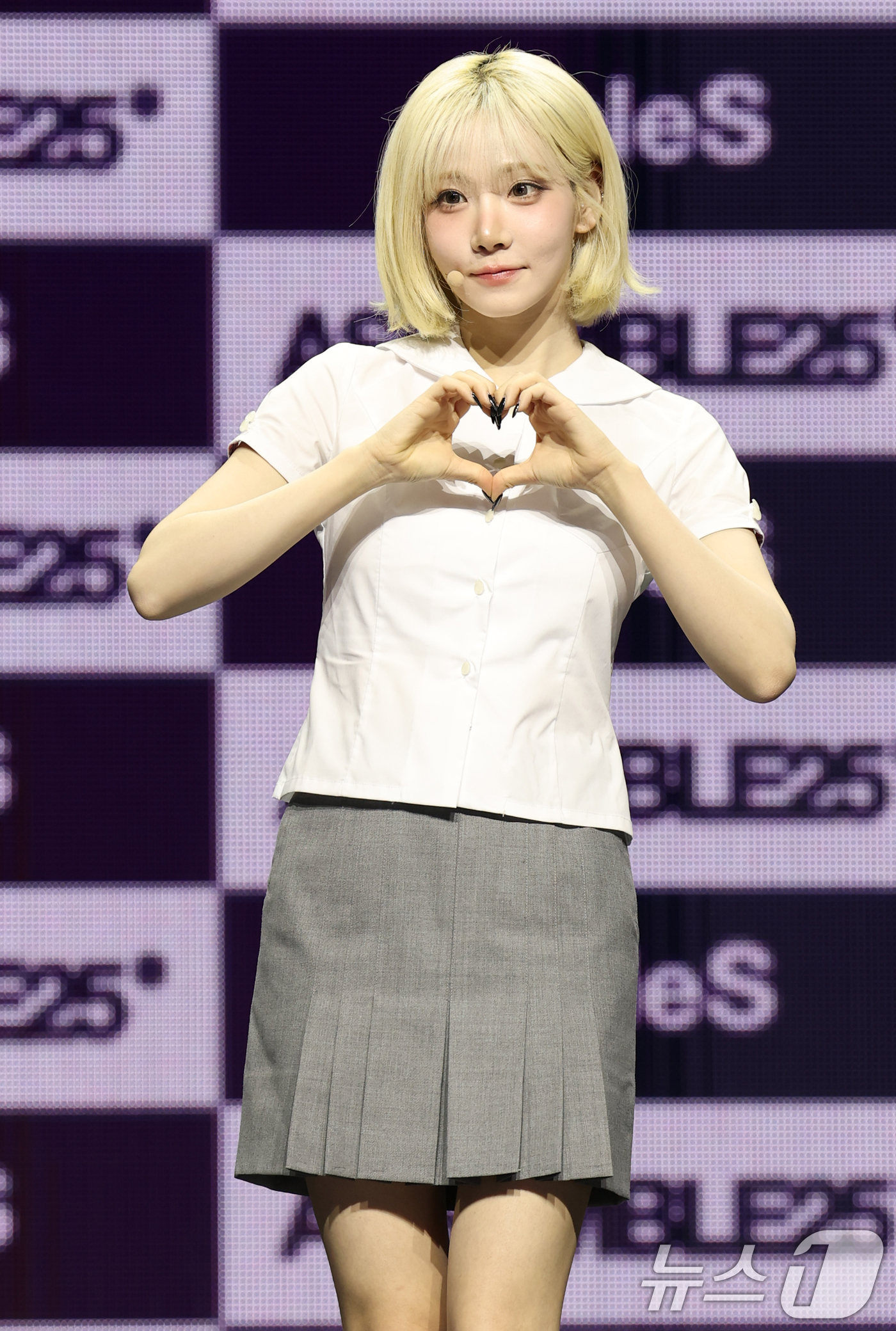 (서울=뉴스1) 권현진 기자 = 그룹 트리플에스(tripleS) 김나경이 12일 서울 용산구의 블루스퀘어에서 가진 새 앨범 'ASSEMBLE 25(어셈블25)' 쇼케이스에서 포즈를 …