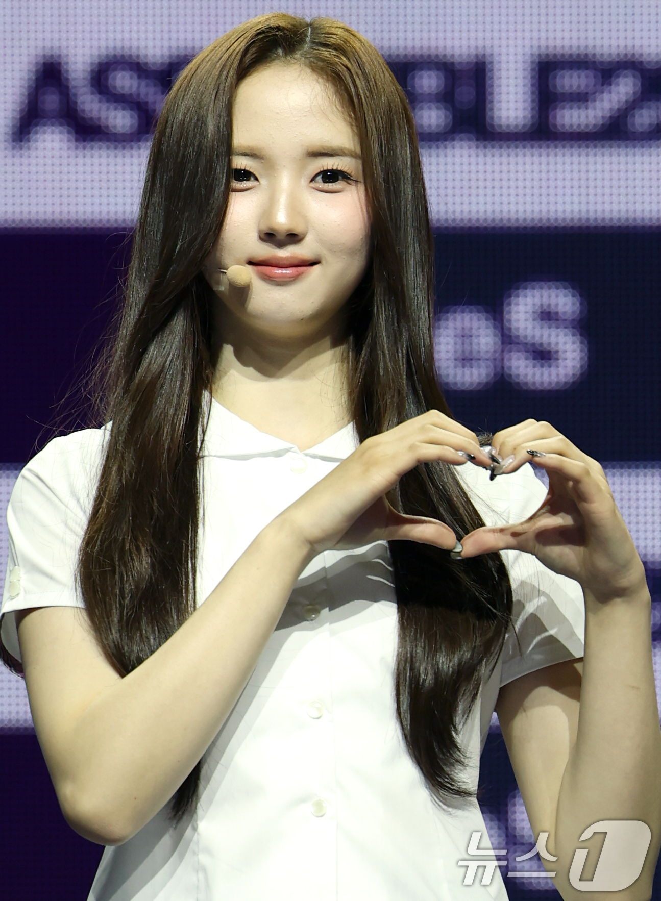 (서울=뉴스1) 권현진 기자 = 그룹 트리플에스(tripleS) 지우가 12일 서울 용산구의 블루스퀘어에서 가진 새 앨범 'ASSEMBLE 25(어셈블25)' 쇼케이스에서 포즈를 …