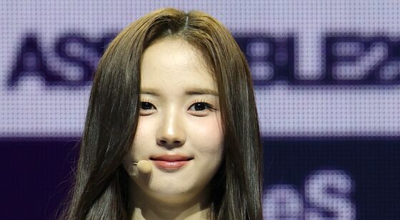 지우, 예쁜 미소
