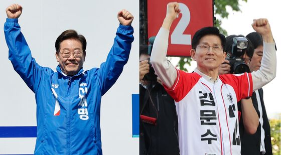 공식 선거운동 첫날, 지지 호소하는 이재명·김문수