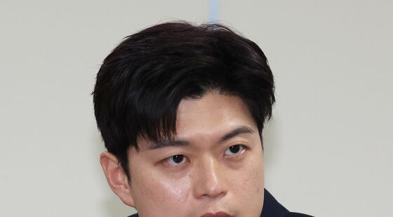 간담회 인사말 하는 김용태