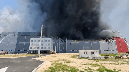 본문 이미지 -  화재 현장. (경기도소방재난본부 제공. 재판매 및 DB 금지) 2025.5.13/뉴스1