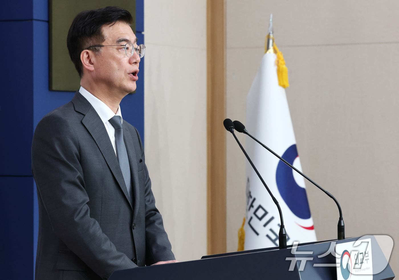 (서울=뉴스1) 임세영 기자 = 이재웅 외교부 대변인이 13일 서울 종로구 외교부 청사에서 정례브리핑을 하고 있다. 2025.5.13/뉴스1