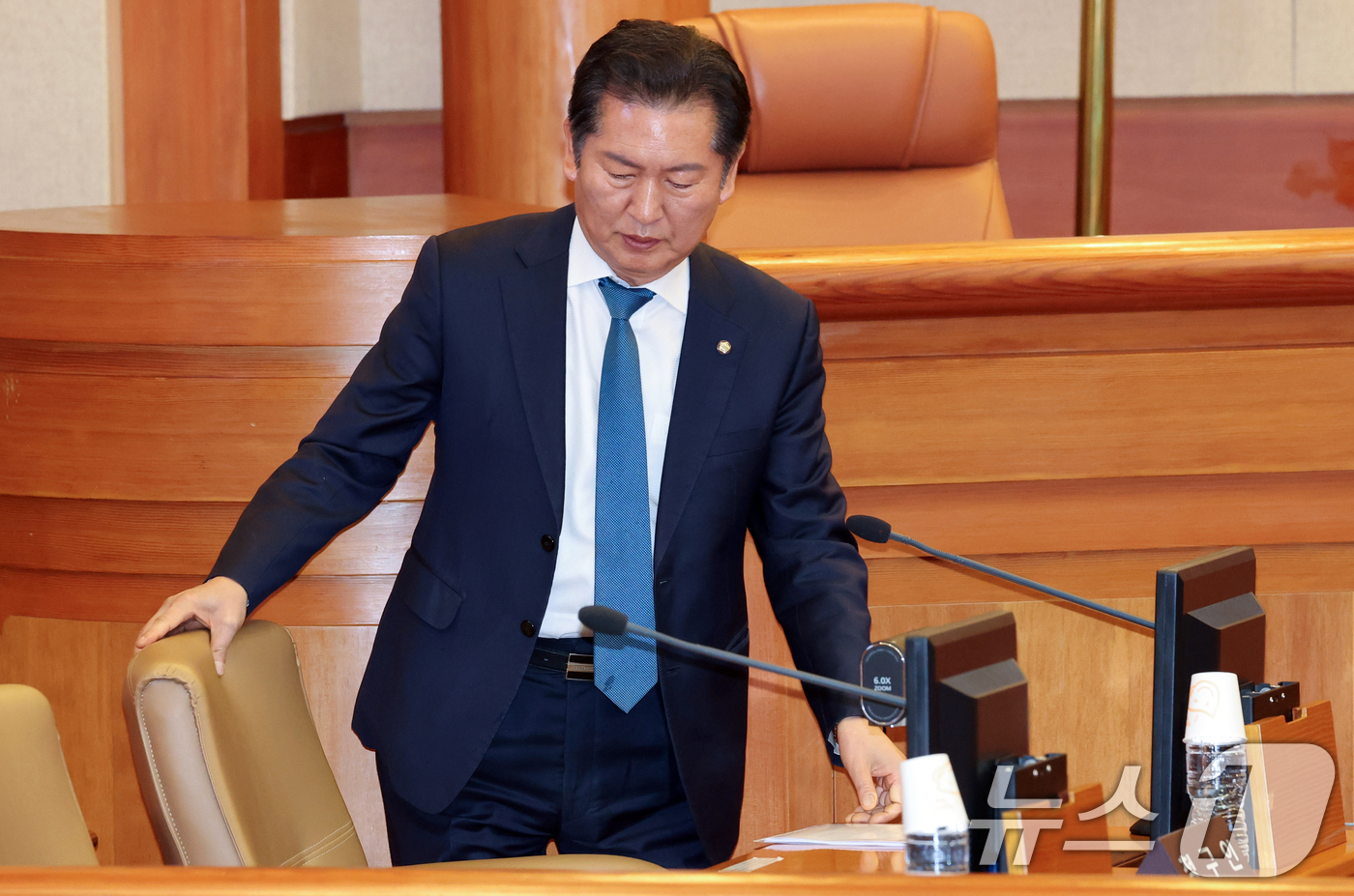 (서울=뉴스1) 김명섭 기자 = 정청래 국회 법사위원장이 13일 서울 종로구 헌법재판소에서 열린 고발사주의혹으로 탄핵소추된 손준성 대구고검 차장(검사장)의 첫 정식 변론기일에 출석 …