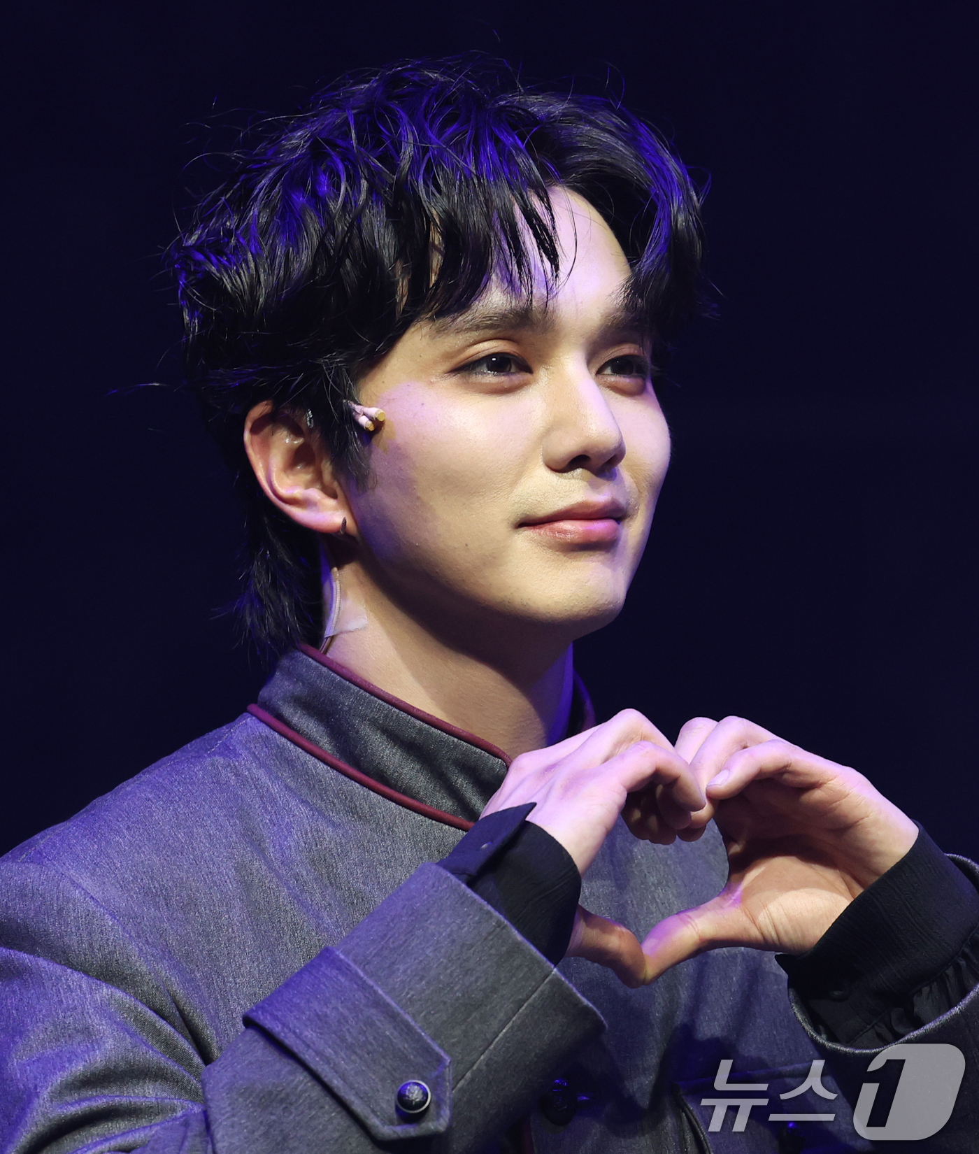 (서울=뉴스1) 권현진 기자 = 배우 유승호가 13일 서울 마포구 서강대학교 메리홀 대극장에서 열린 연극 ‘킬링시저’ 프레스콜에서 포즈를 취하고 있다.윌리엄 셰익스피어의 명작 '줄 …