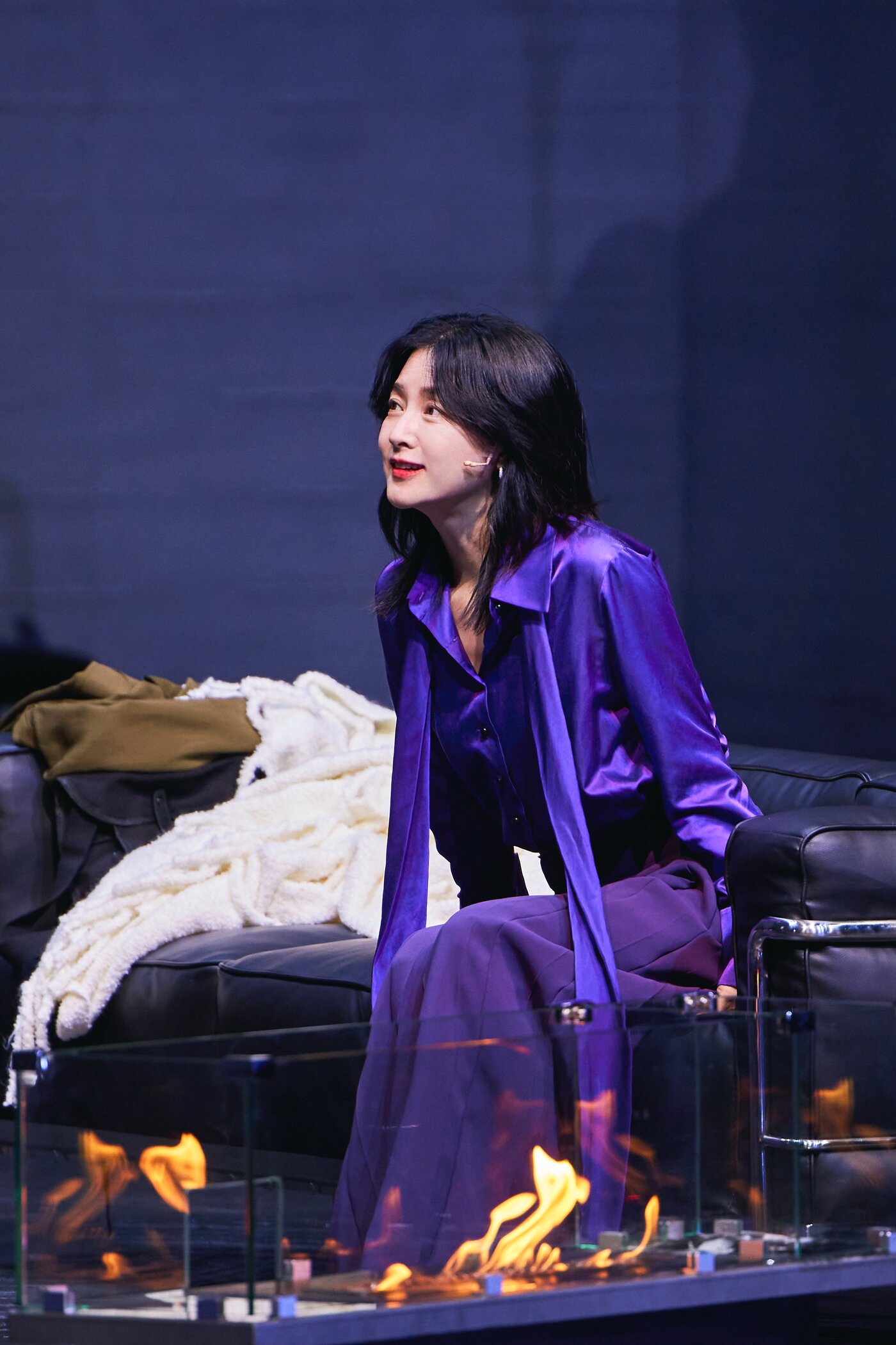 본문 이미지 - 연극 &#39;헤다 가블러&#39; 공연 장면_이영애 &#40;LG아트센터 제공&#41;