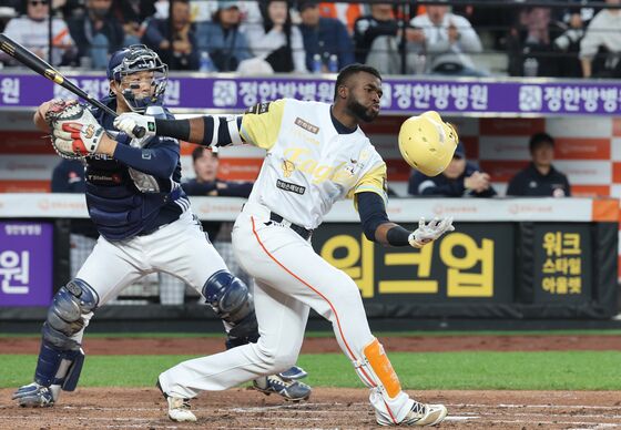 한화, 연장 접전 끝 13연승 무산…최정 KBO리그 첫 500홈런(종합)