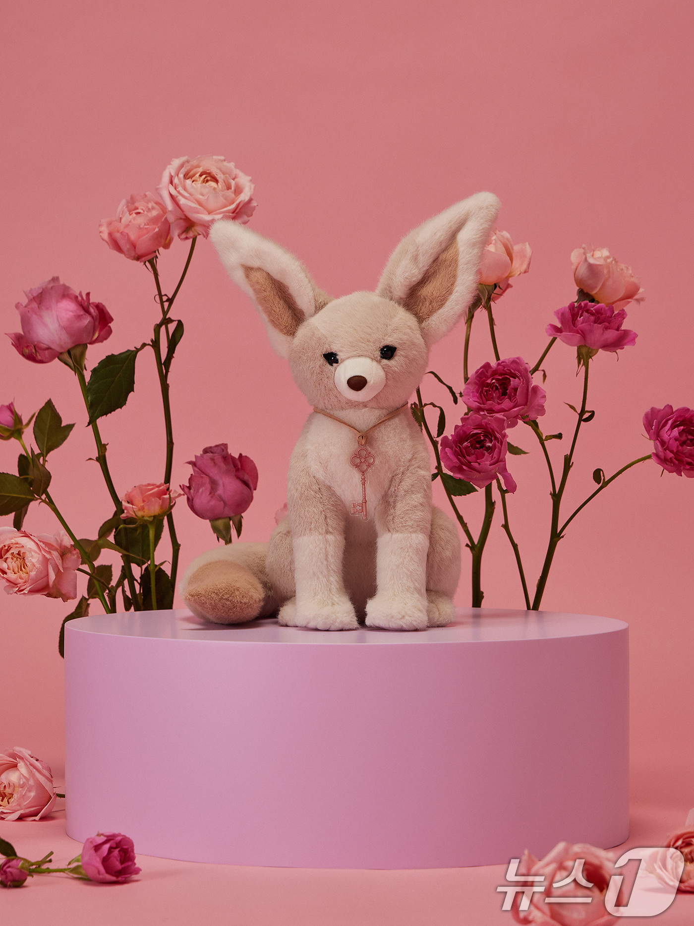 (서울=뉴스1) = 에버랜드가 오는 16일 '에버랜드 로로티' 장미축제 개막과 함께 삼성물산 패션부문의 온라인 쇼핑 플랫폼 SSF샵에서 '에버랜드 로로티' 장미축제 특별 기획전을 …