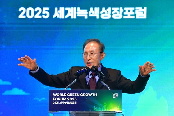'녹색포럼 참석' 이명박 "포항을 세계 최고 녹색도시로 만들어야"