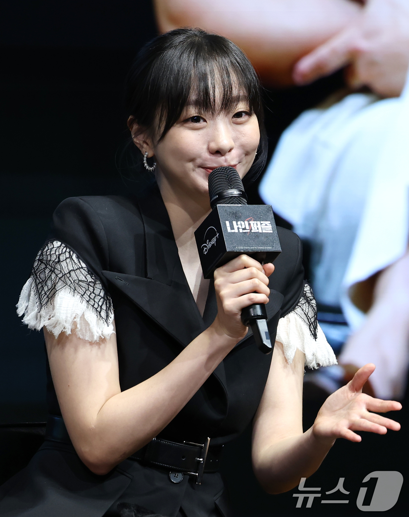 (서울=뉴스1) 권현진 기자 = 배우 김다미가 14일 서울 종로구 JW 메리어트 동대문 스퀘어 서울에서 열린 디즈니+ 오리지널 시리즈 '나인 퍼즐' 제작발표회에서 인사말을 하고 있 …