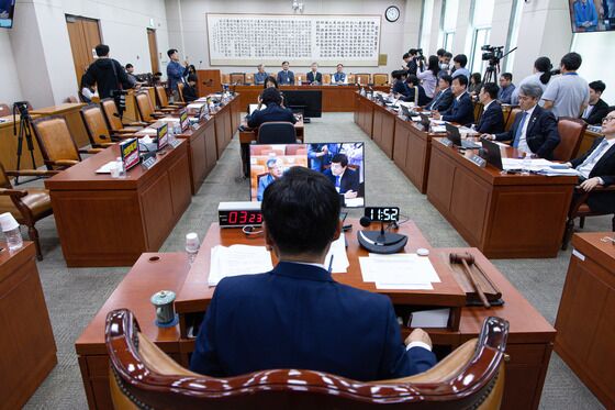 민주 "지귀연 재판 배제해야…사법부, 감찰 주저하면 사진 공개"