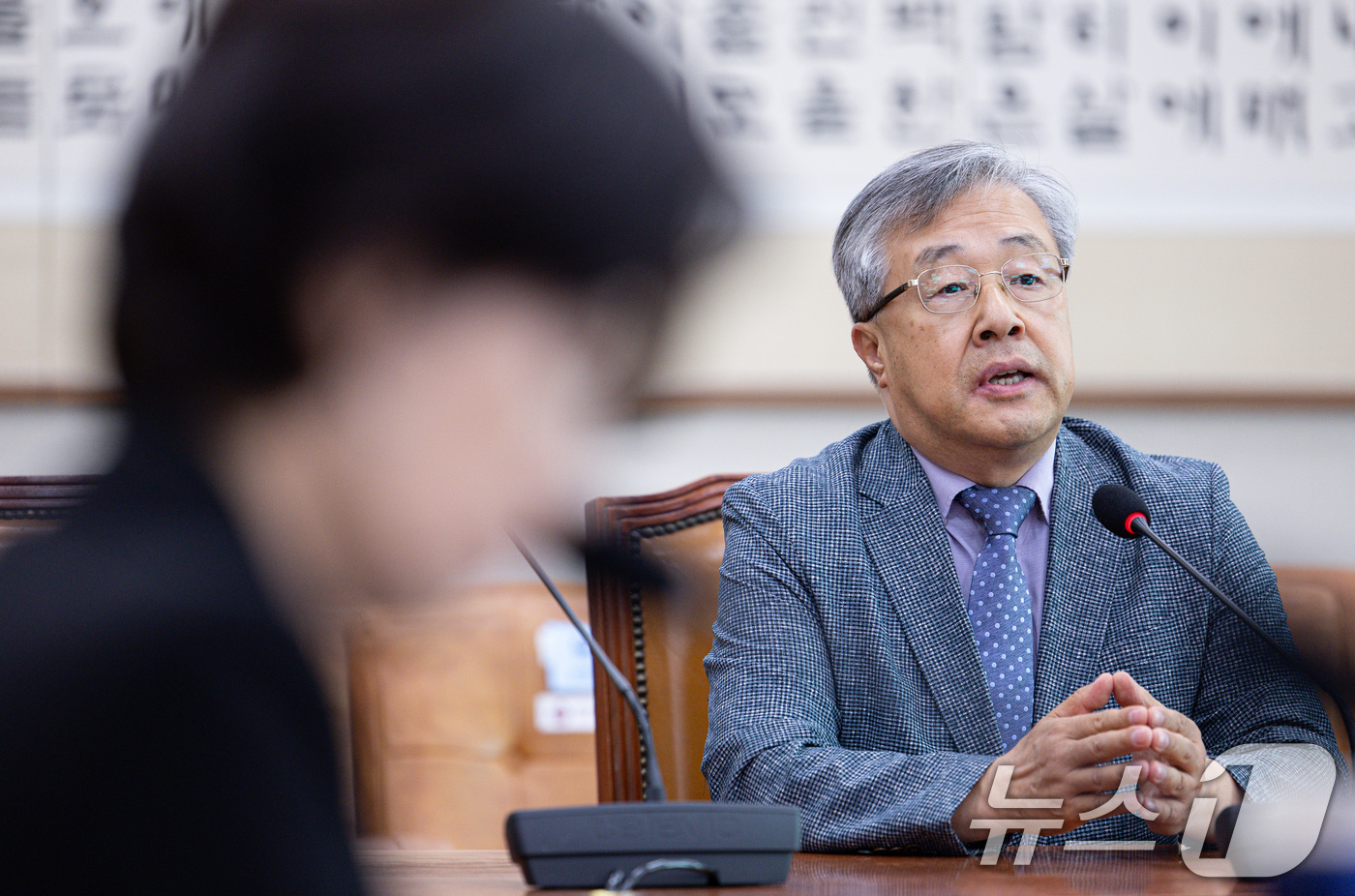 (서울=뉴스1) 이재명 기자 = 서보학 경희대학교 법학전문대학원 교수가 14일 오전 서울 여의도 국회 법제사법위원회에서 열린 조희대 대법원장 등 사법부의 대선개입 의혹 진상규명 청 …