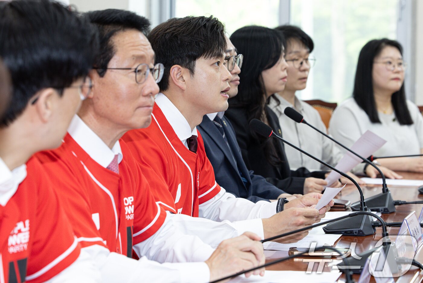 본문 이미지 - 김용태 국민의힘 공동선거대책위원장이 14일 오후 서울 여의도 국회에서 열린 대한초등교사협회 제21대 대선 정책제안서 전달식에서 인사말을 하고 있다. 2025.5.14/뉴스1 ⓒ News1 이재명 기자