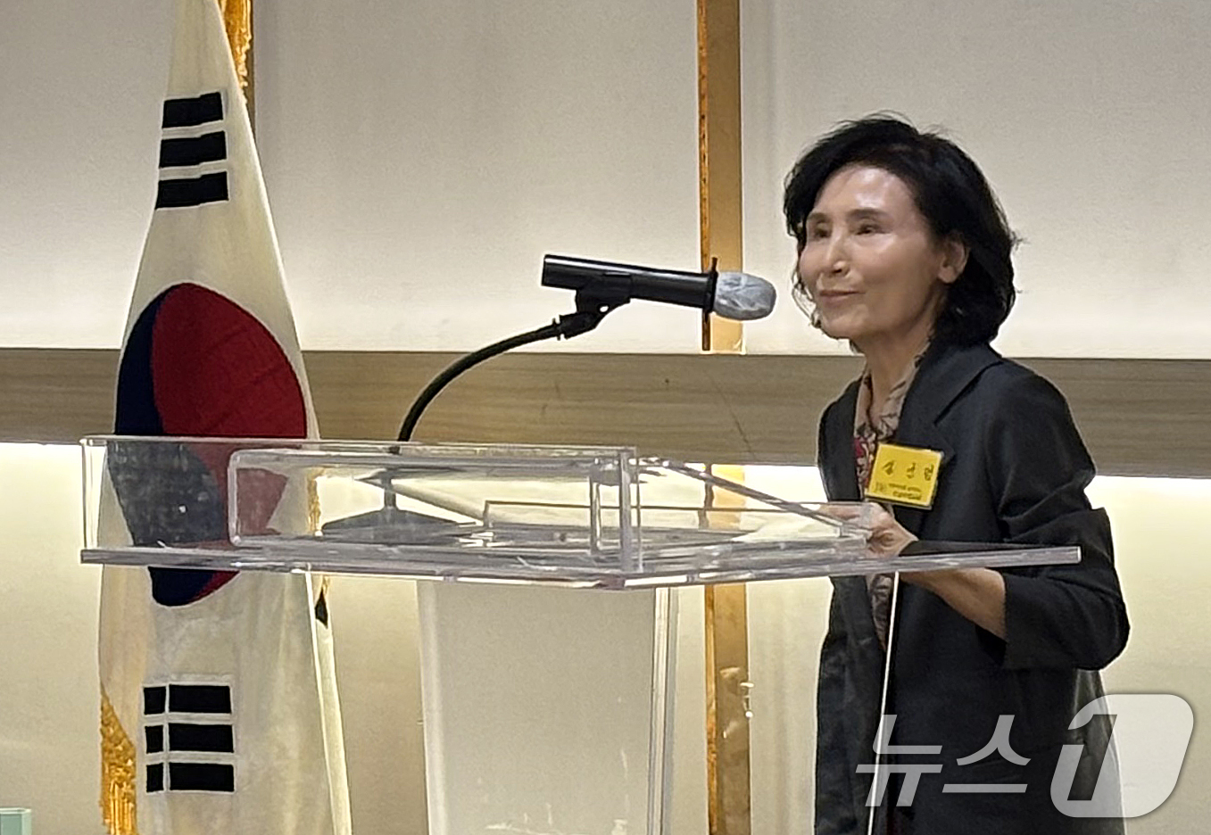 (서울=뉴스1) 이재명 기자 = 김문수 국민의힘 대통령 후보 부인 설난영 여사가 14일 서울 강남구 더리버사이트 호텔에서 열린 대한민국을 사랑하는 호남미래포럼 조찬포럼에 참석해 인 …