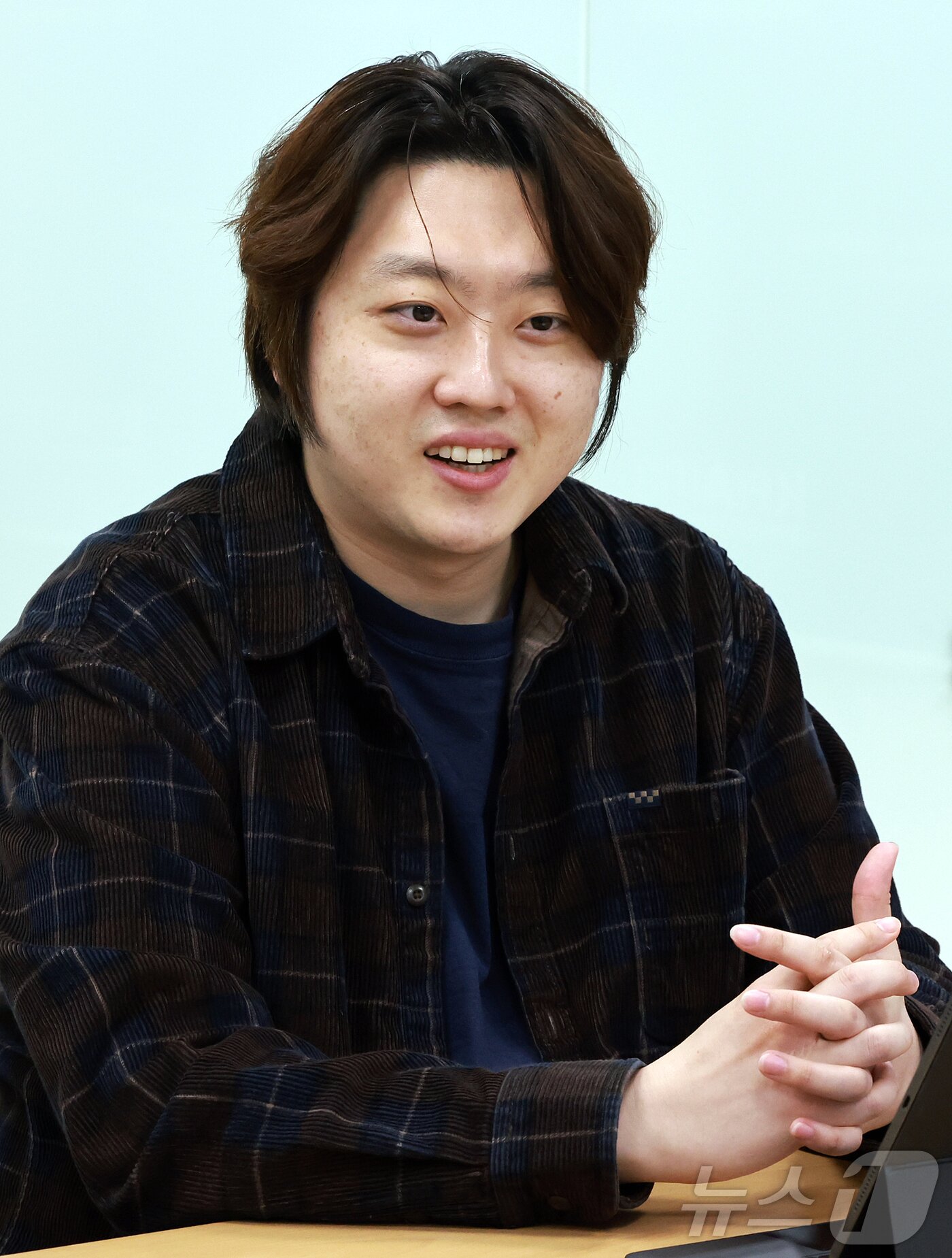 본문 이미지 - 박단 전 대한전공의협의회 비상대책위원장(대한의사협회 부회장)이 서울 용산구 대한의사협회 내 의료배상공제조합에서 뉴스1과 인터뷰를 진행한 모습. ⓒ 뉴스1 김진환 기자