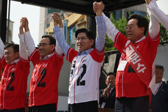김문수 "죽을지언정 거짓말 안해, 밀양 나노산업 지원"…李 직격
