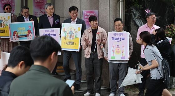 확 바뀐 스승의 날 풍습…선생님이 학생들에게 전하는 메시지
