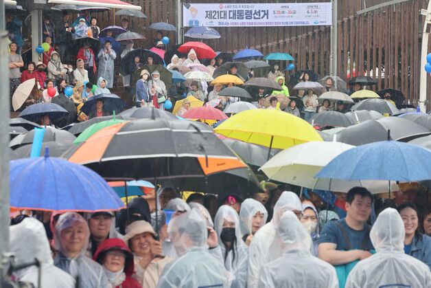 봄비 차차 그친 뒤 낮 최고 28도 후끈…수도권·강원 강풍 [내일날씨]