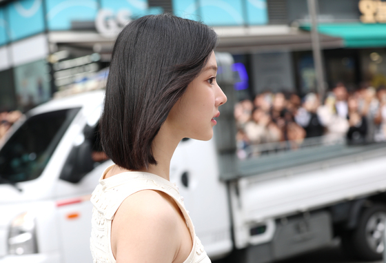 지우, 성수동에서 화보를