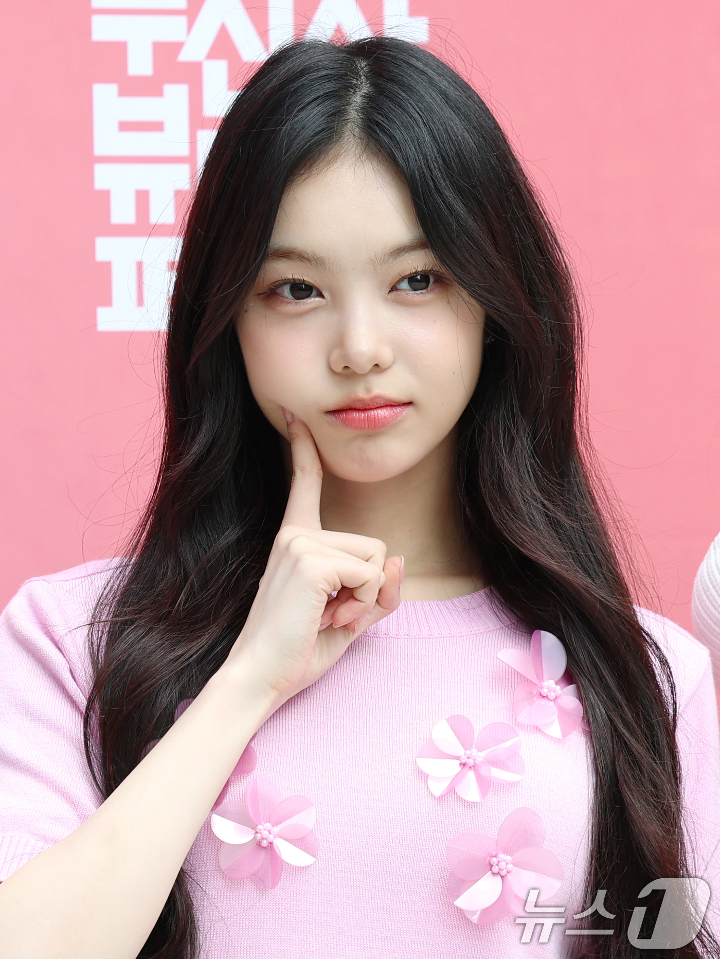 (서울=뉴스1) 권현진 기자 = 하츠투하츠(HARTS2HEARTS) 이안이 15일 오후 서울 성동구 무신사 스퀘어 성수4에서 열린 2025 무신사 뷰티 페스타 팝업 스토어 오픈 행 …