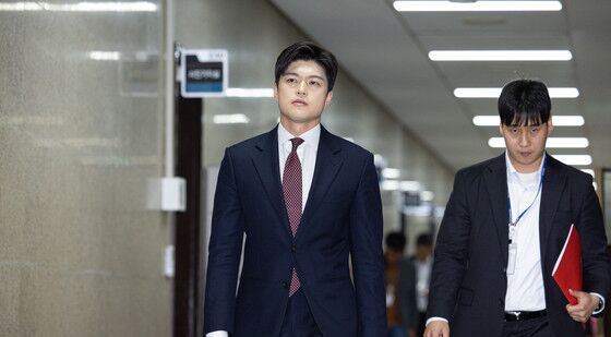 기자간담회장 향하는 김용태 신임 비대위원장