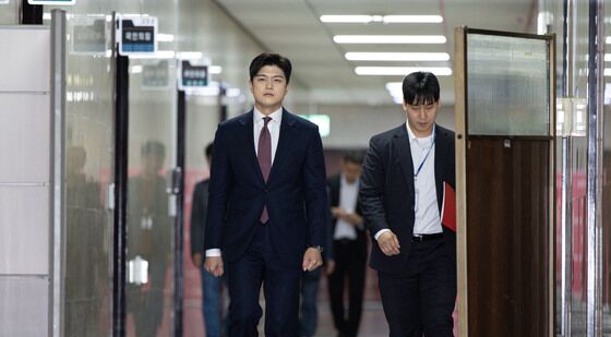 김용태 신임 비대위원장 '기자간담회장으로'