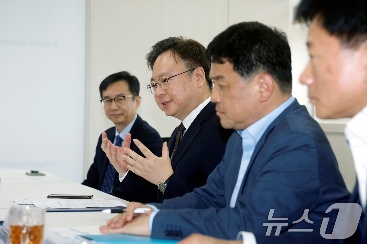 본문 이미지 - 조규홍 보건복지부 장관이 15일 전남 나주시 국립나주병원을 방문해 인사말을 하고 있다. &#40;보건복지부 제공. 재판매 및 DB 금지&#41; 2025.5.15/뉴스1