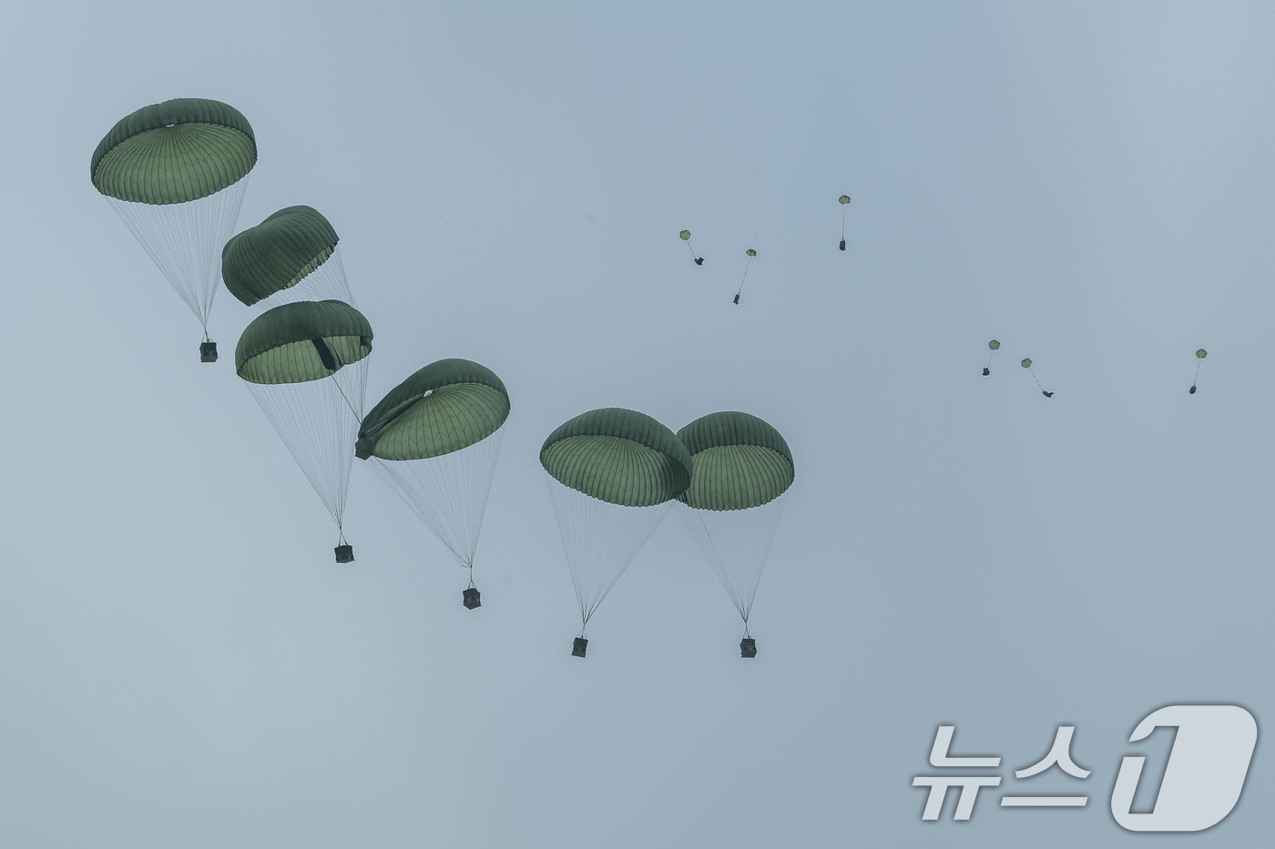 (서울=뉴스1) = 지상군구성군사령부는 지난 9일부터 2, 5군단(군수지원여단, 특공연대) 및 2신속대응사단과 육군항공사령부, 공군작전사령부, 공중기동정찰사령부, 공군군수사령부, …