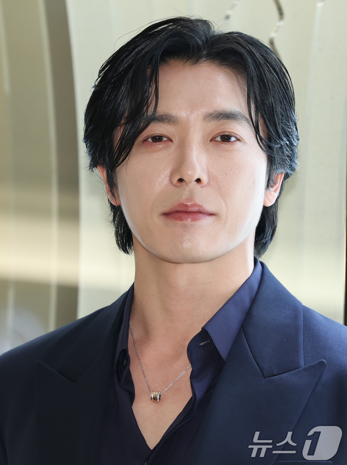 (서울=뉴스1) 권현진 기자 = 배우 김재욱이 16일 오전 서울 압구정 갤러리아 백화점에서 여린 하이 주얼리 브랜드 그라프 리뉴얼 오픈 기념 행사에 참석하고 있다. 2025.5.1 …