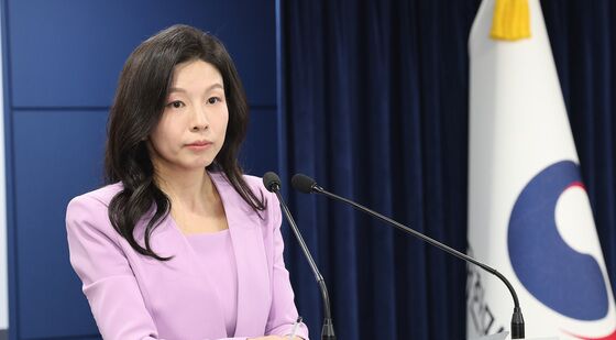 브리핑하는 김인애 통일부 부대변인