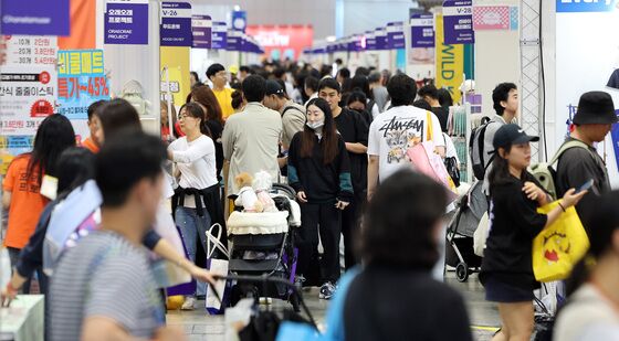 북적이는 '2025 메가주 일산'