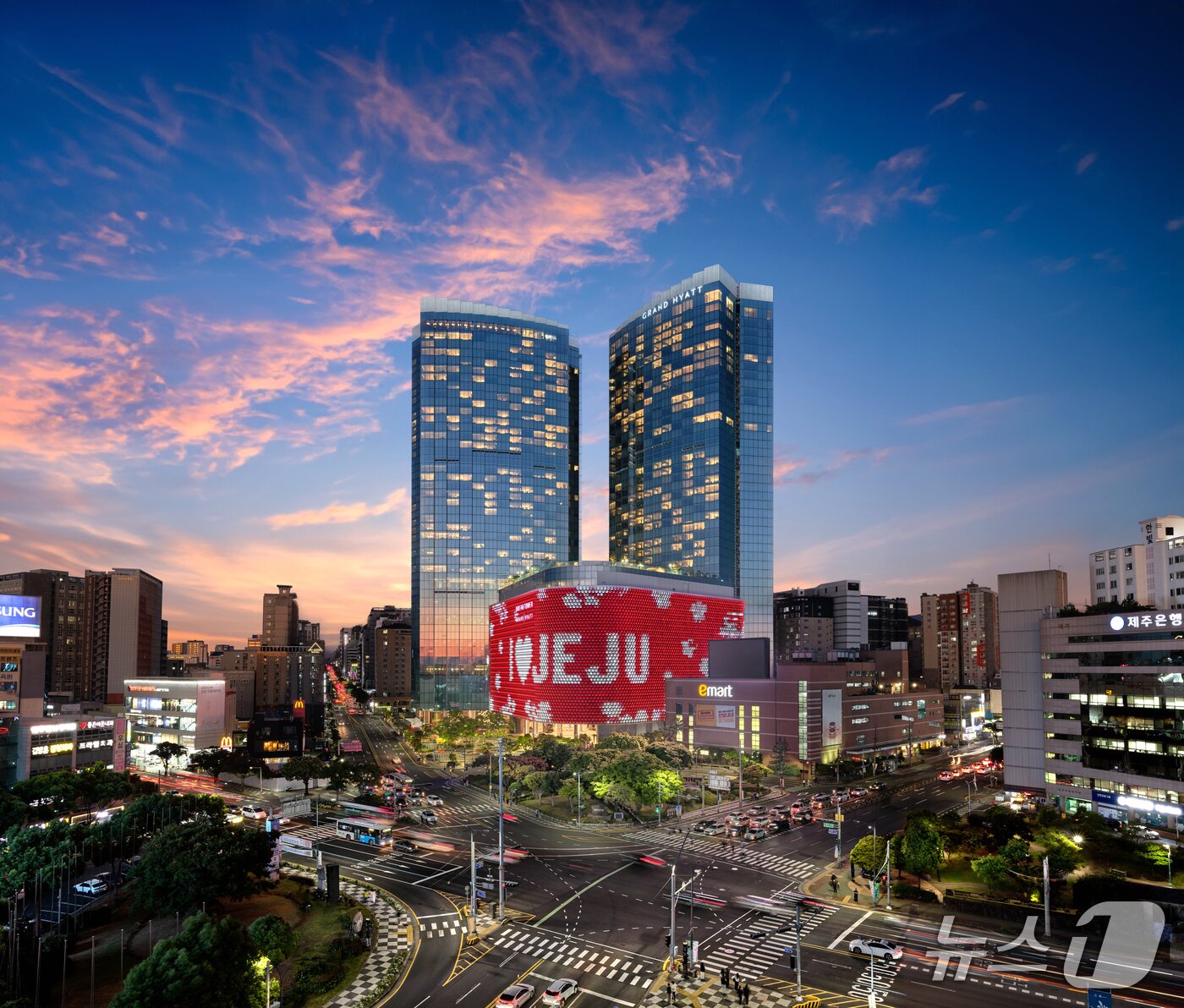 본문 이미지 - 제주드림타워&#40;롯데관광개발 제공&#41;