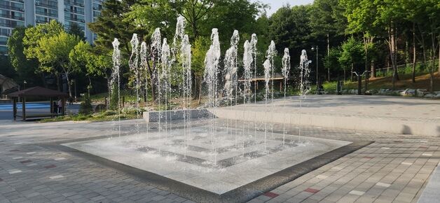 청주시, 이른 무더위 공원·녹지 수경시설 가동 시작