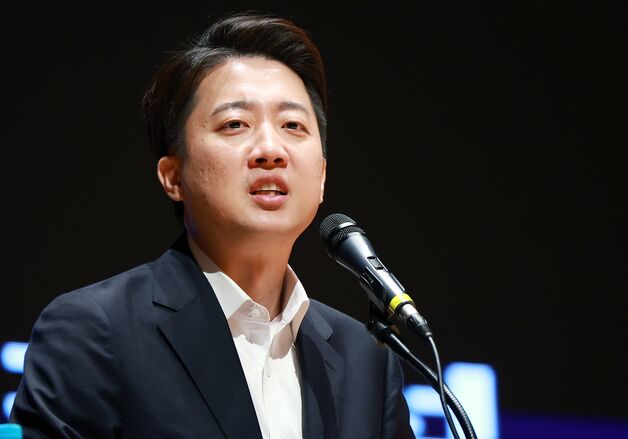 이준석 "尹, 대한민국 나락 보내고 탈당이 대단한 결단인양"(종합)