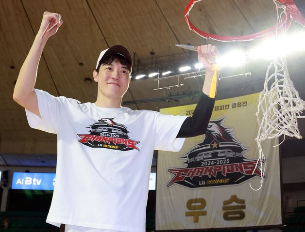 '챔프전 MVP' LG 허일영 "난 상복 없는 사람이라고 생각했는데…"