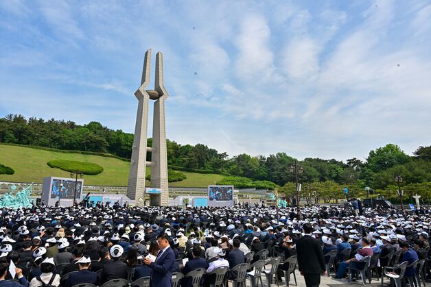 강기정 시장, 이주호 5·18기념사에 "기대 빗나가" 비판