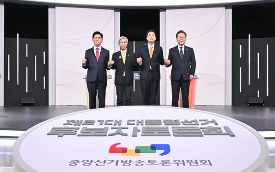이재명, 1차 토론회 뒤 "더 나은 국민 삶 위해 연구하겠다"