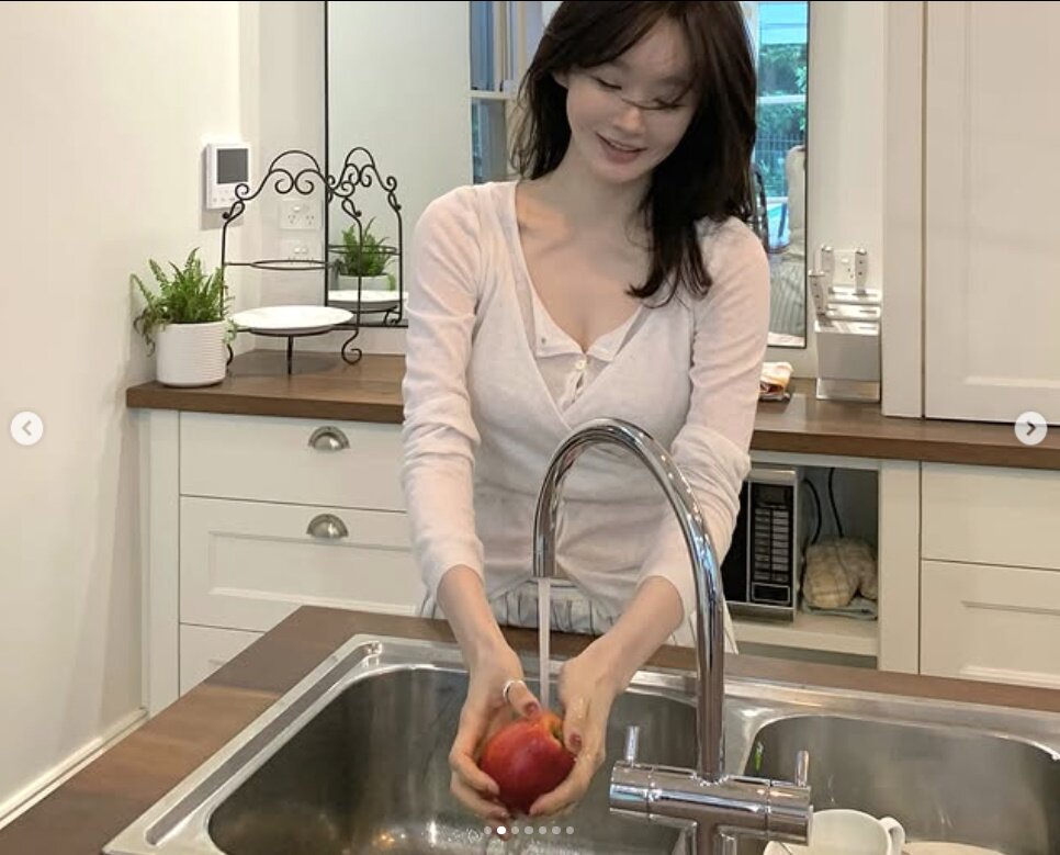 본문 이미지 - 강민경 인스타그램 캡처