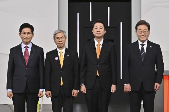 '쎼쎼·커피원가·호텔경제론'…첫 토론 표적은 '이재명'(종합)