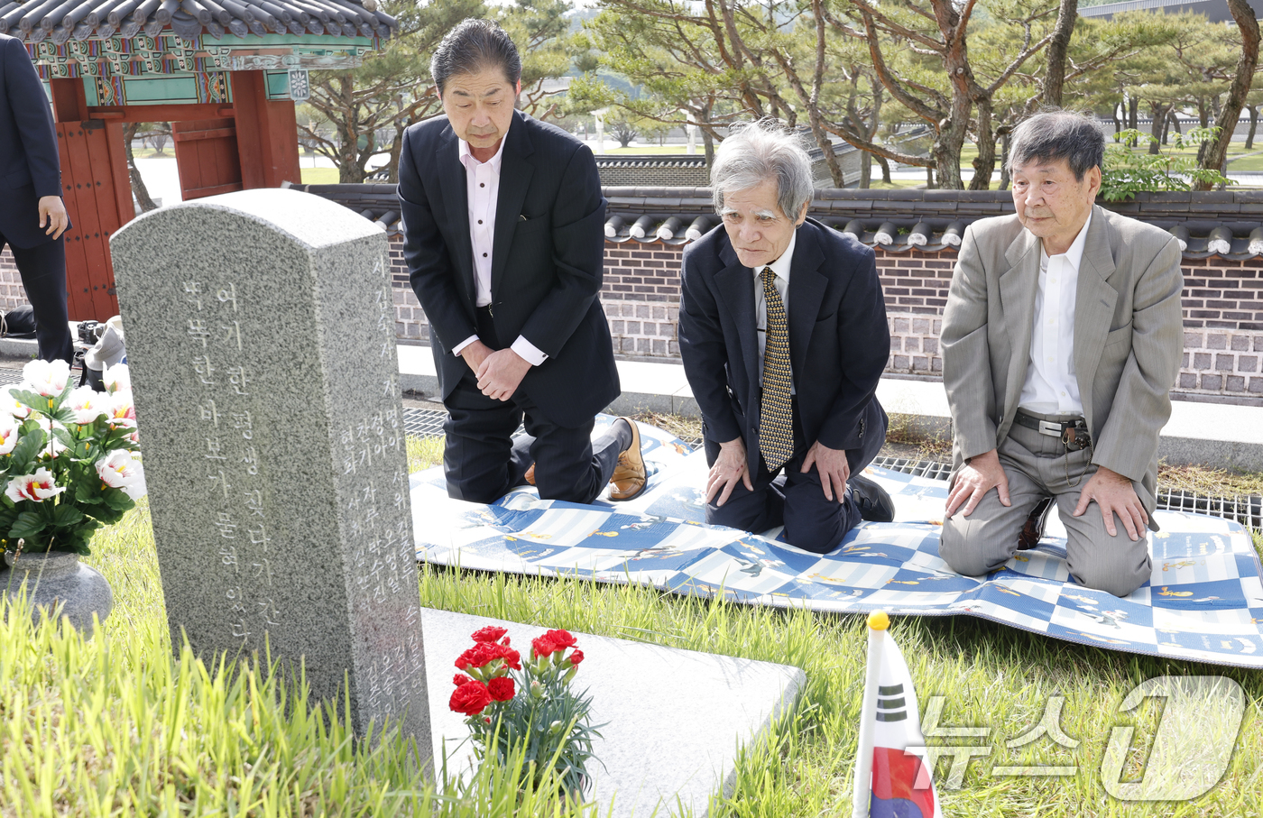 (광주=뉴스1) 김태성 기자 = ‘한인 징용자 매몰’ 관련 사건을 알린 일본 양심작가로 알려진 마쓰다 도키코(松田解子·1905∼2004)의 학술 심포지움에 참석한 일본 다카하시 아 …