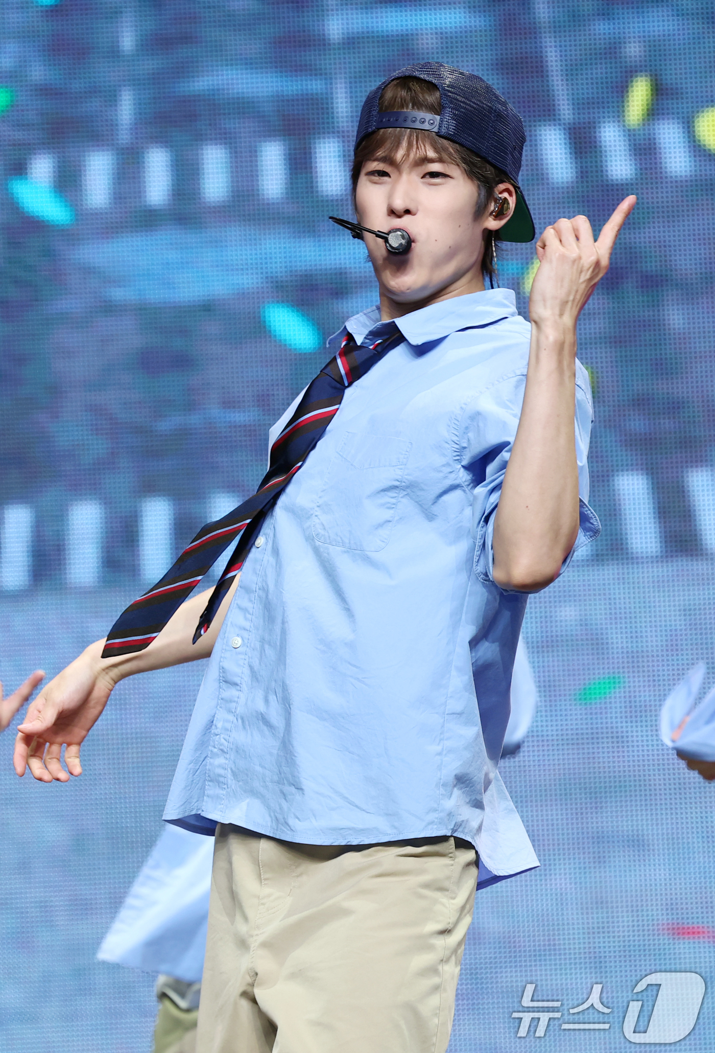 (서울=뉴스1) 권현진 기자 = 라이즈(RIIZE) 소희가 19일 오전 서울 용산구 블루스퀘어에서 가진 첫 정규 앨범 '오디세이(ODYSSEY)' 발매 기념 쇼케이스에서 타이틀 곡 …