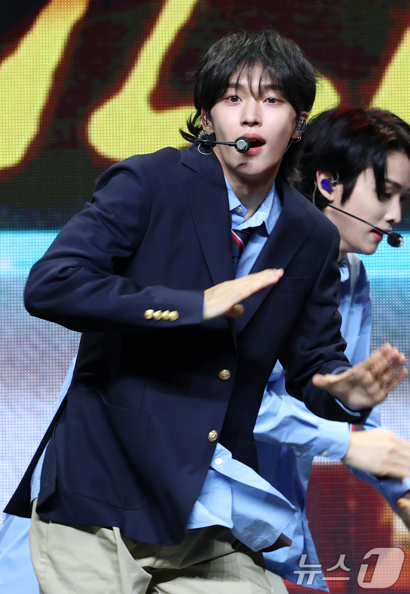 (서울=뉴스1) 권현진 기자 = 라이즈(RIIZE) 원빈이 19일 오전 서울 용산구 블루스퀘어에서 가진 첫 정규 앨범 '오디세이(ODYSSEY)' 발매 기념 쇼케이스에서 타이틀 곡 …