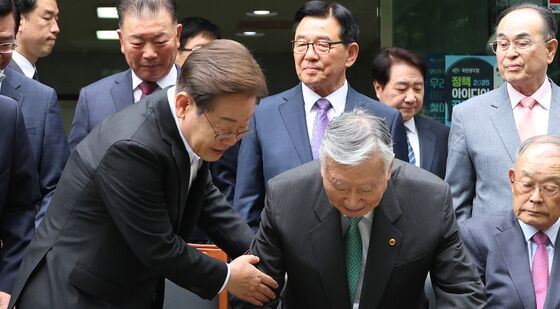 이중근 대한노인회장 만난 이재명 후보