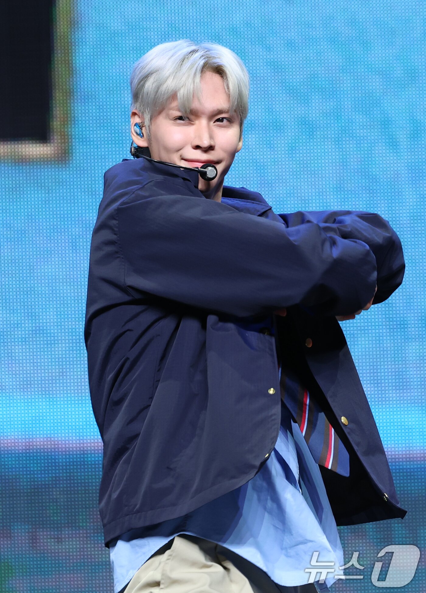 라이즈 은석, 근사한 눈빛