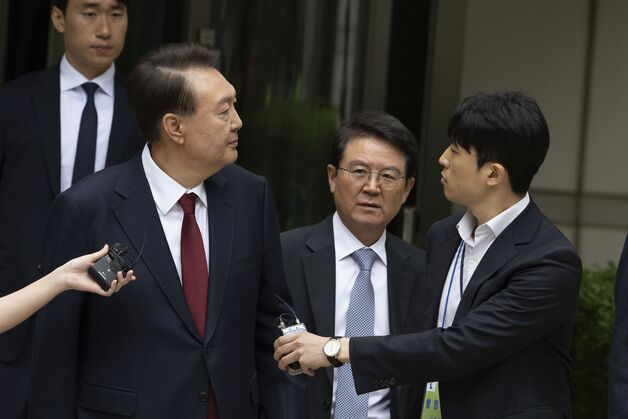 '질문 패싱' 윤석열 남긴 단 한 마디…"변호인이 얘기하시죠"(종합)