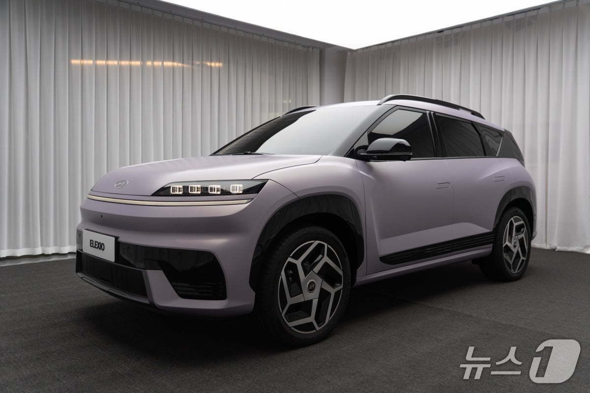본문 이미지 - 베이징현대가 지난 4월 세계 최초로 공개한 중국 전용 첫 전기차 &#39;일렉시오&#39;.&#40;베이징현대 제공&#41; 